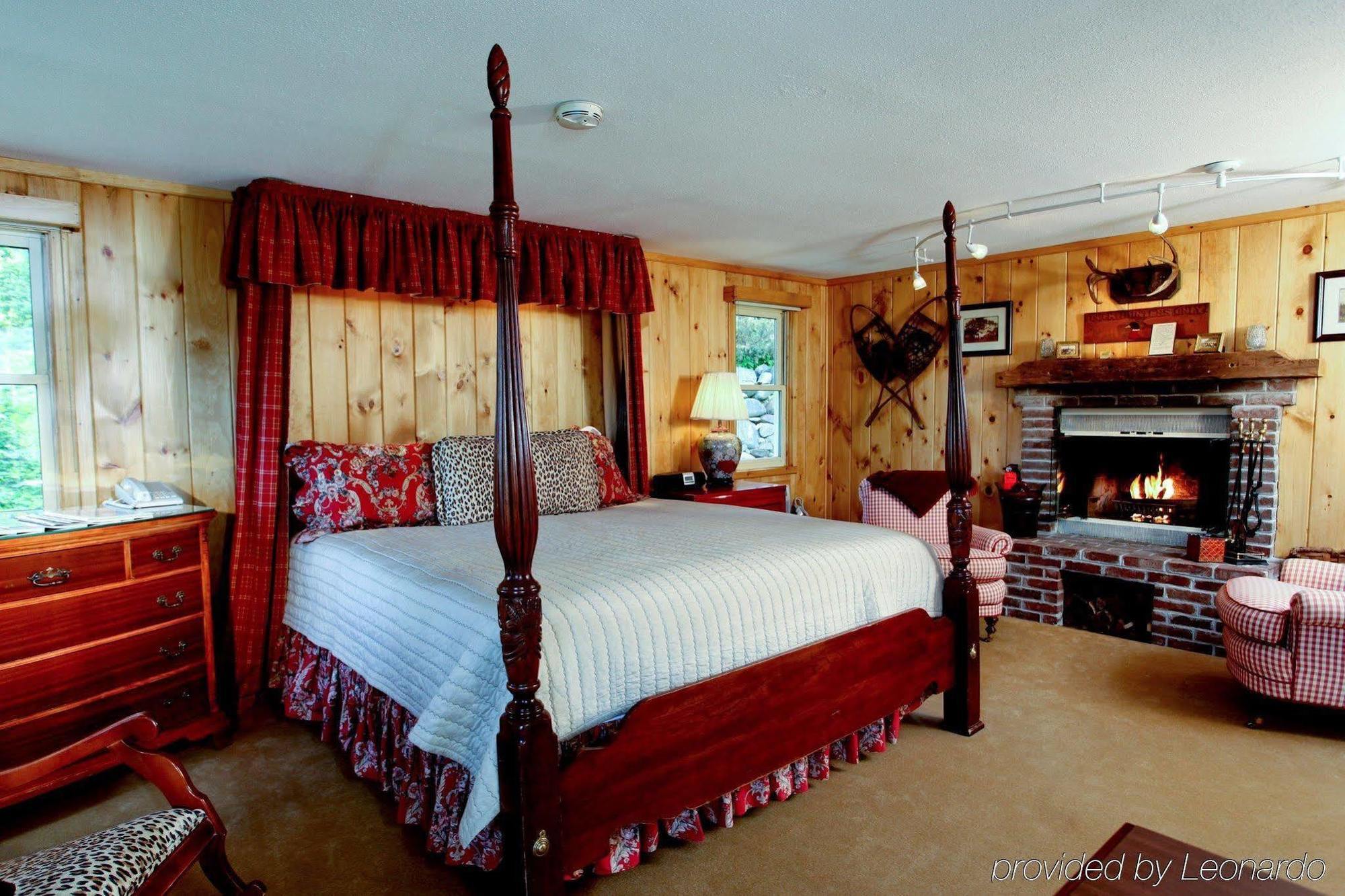 The Manor On Golden Pond Bed & Breakfast Holderness Ngoại thất bức ảnh
